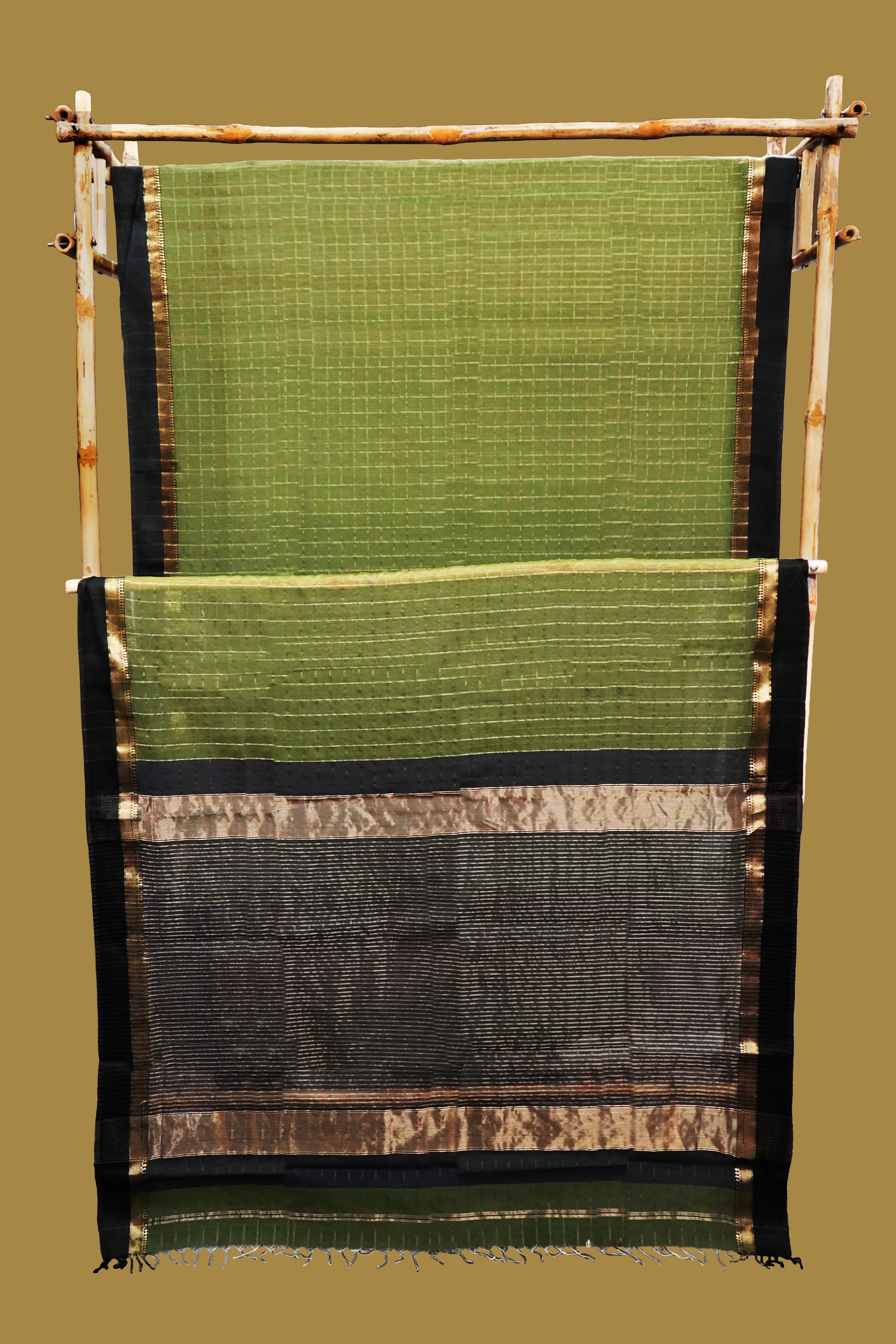 Maheshwari Cotton Silk SareeCheck Pattern with Silk Border & Golden Zari