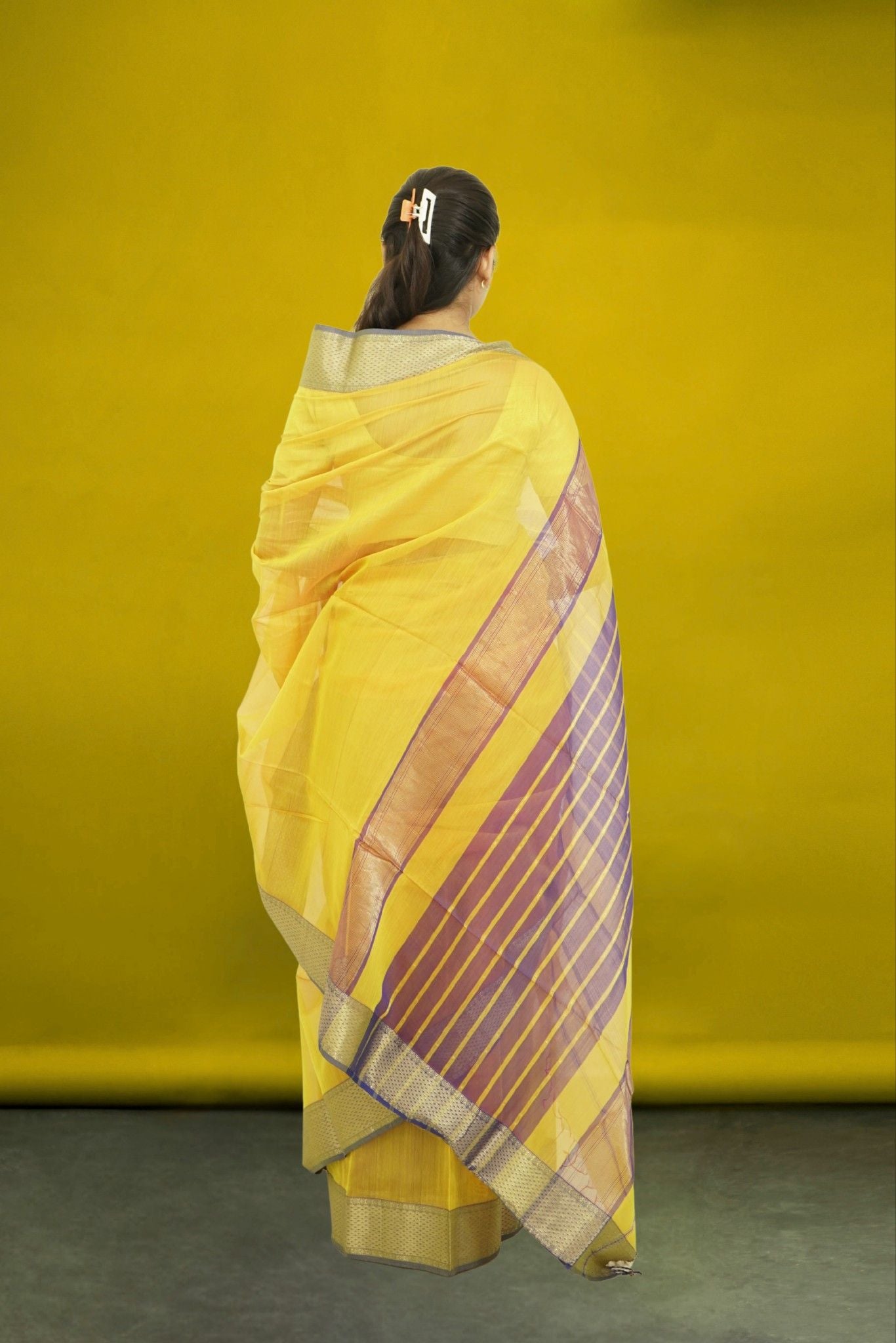 Elegant Maheshwari Silk Cotton Saree – Yellow | Traditional Handloom Weave