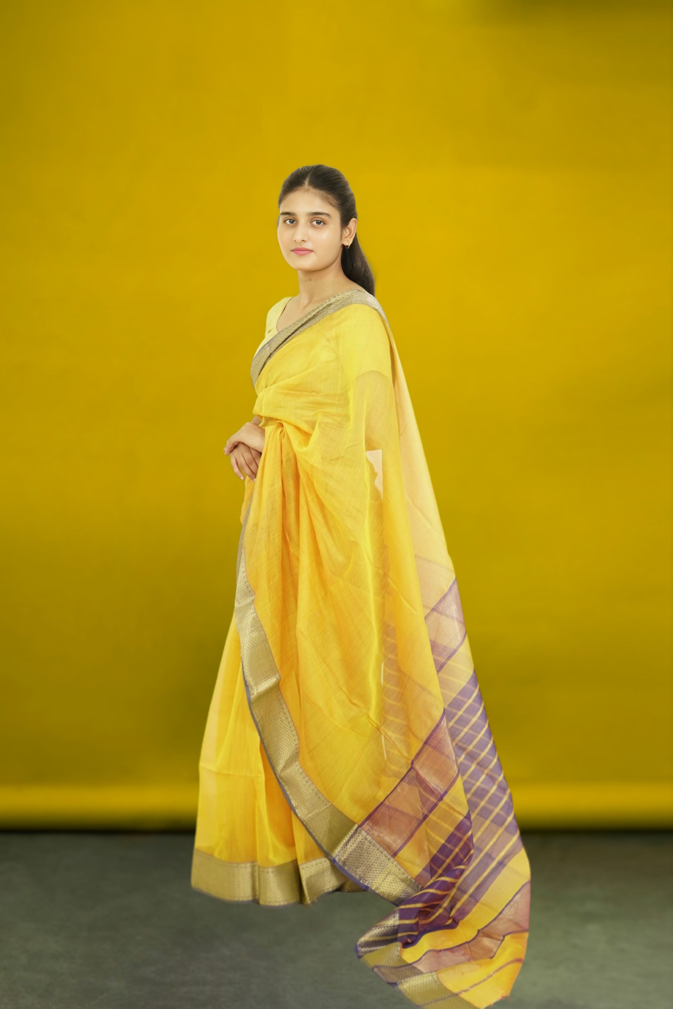 Elegant Maheshwari Silk Cotton Saree – Yellow | Traditional Handloom Weave