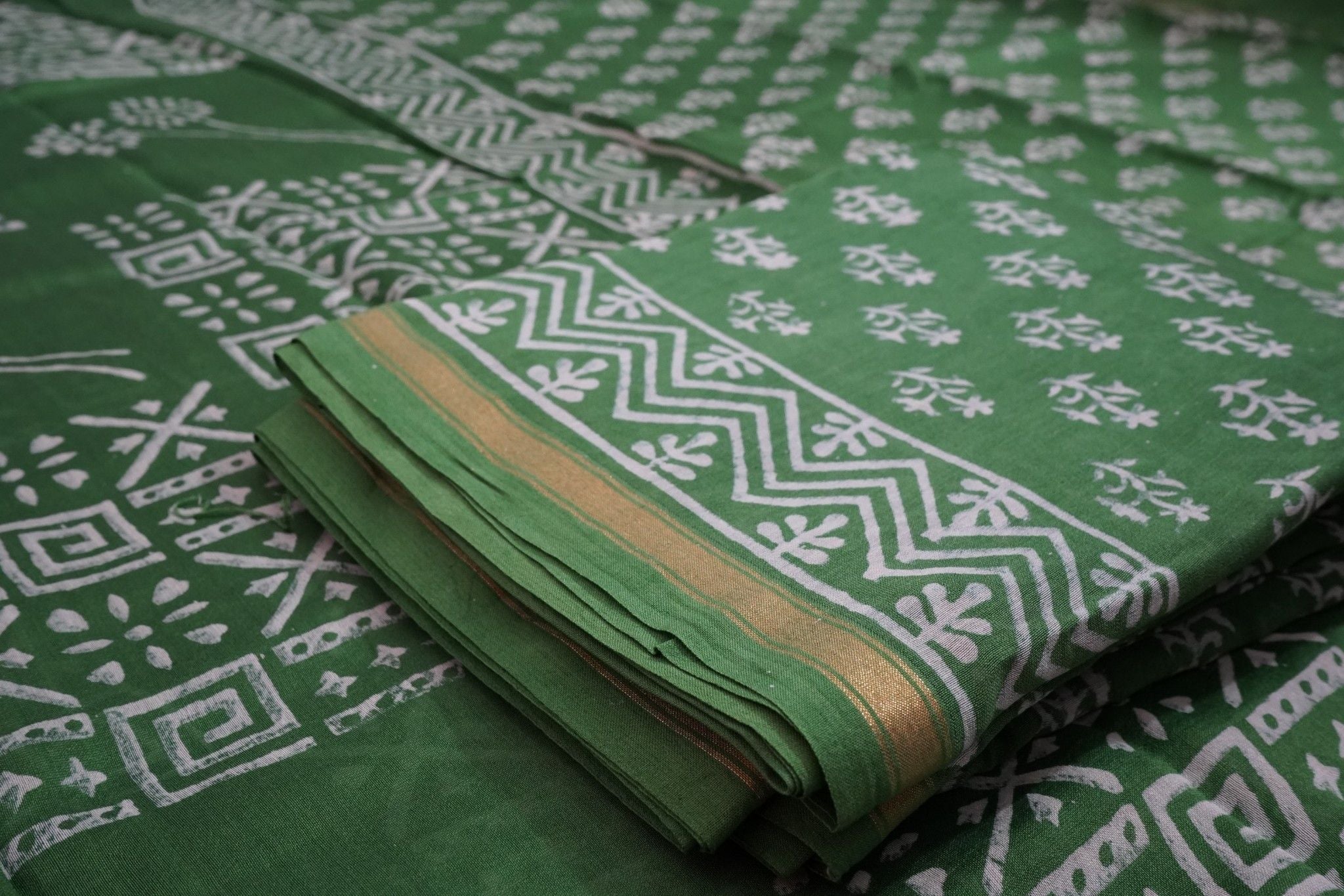 Chanderi Silk Cotton Dabu Print Suit Set – Green