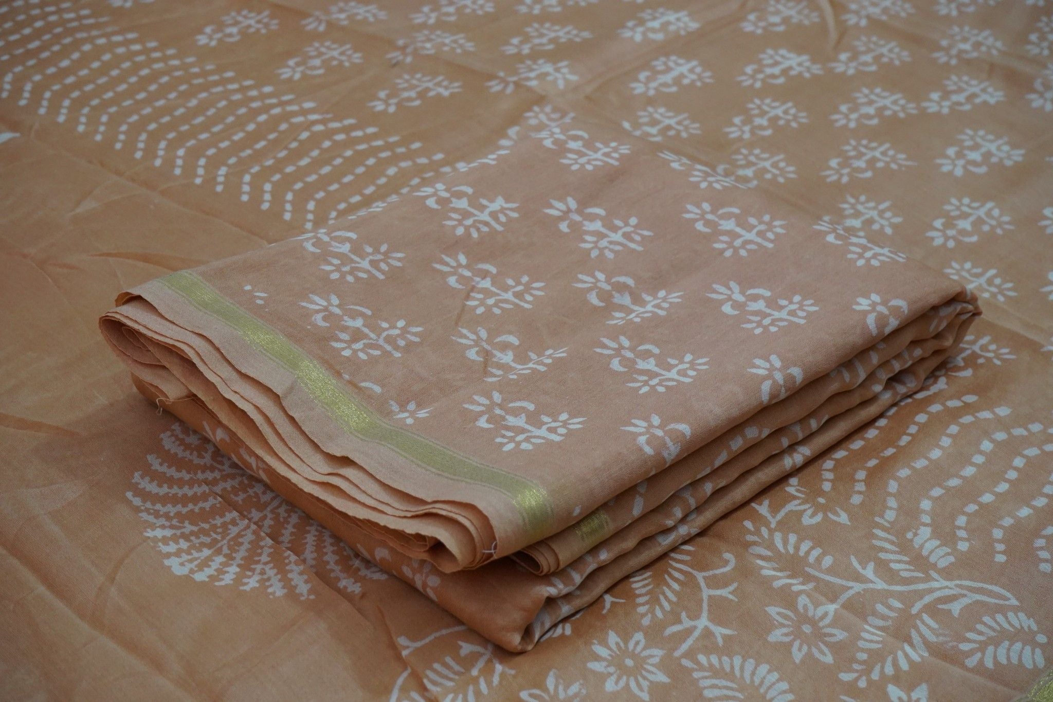 Chanderi Silk Cotton Dabu Print Suit – Peach
