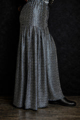 Gajji Silk Pleated Trouser – Charcoal Black & White Zigzag Print