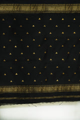 Maheshwari Silk Cotton Black Boota Jari Patta Saree