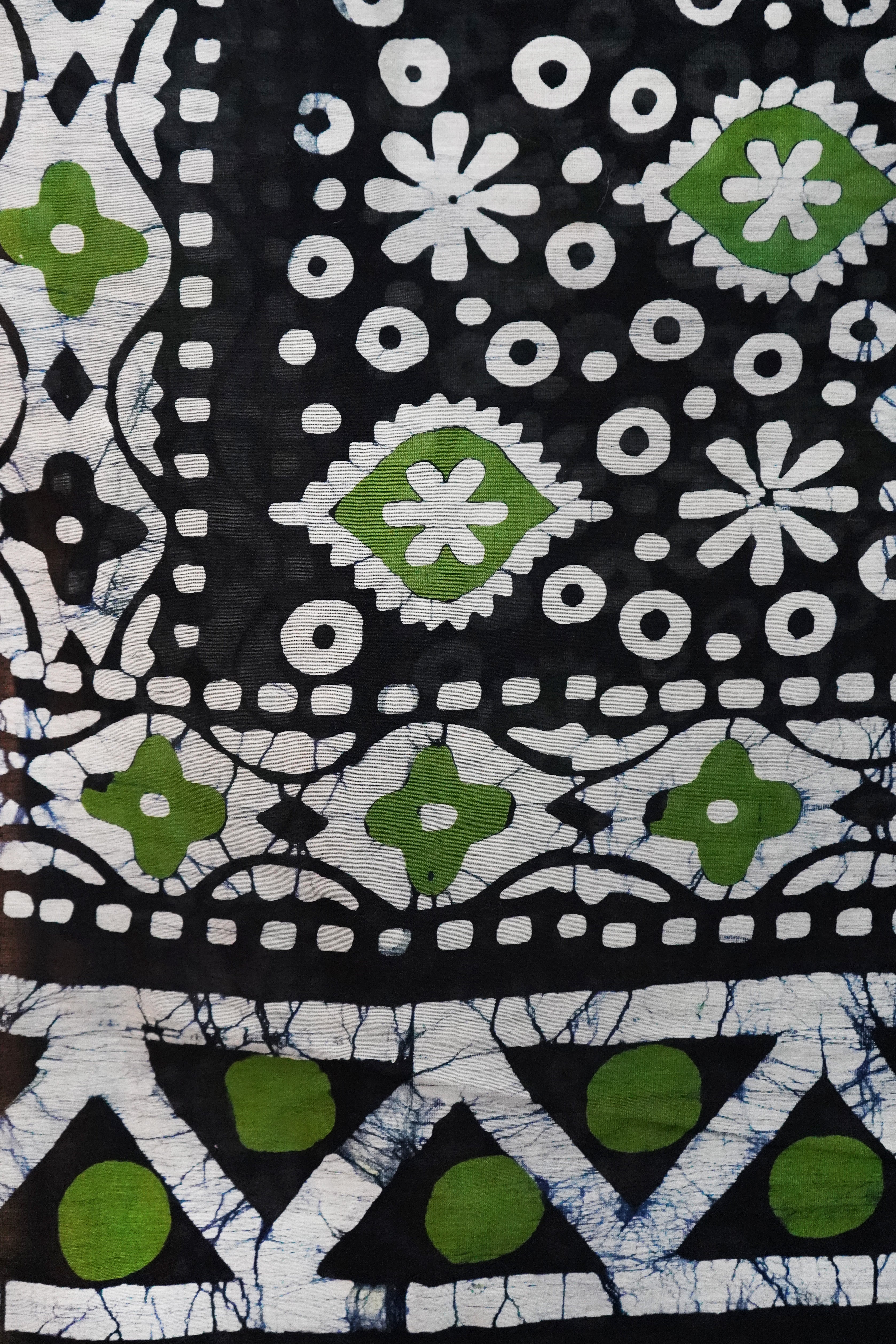 Chanderi Cotton Silk Black & Green Batik Print Saree