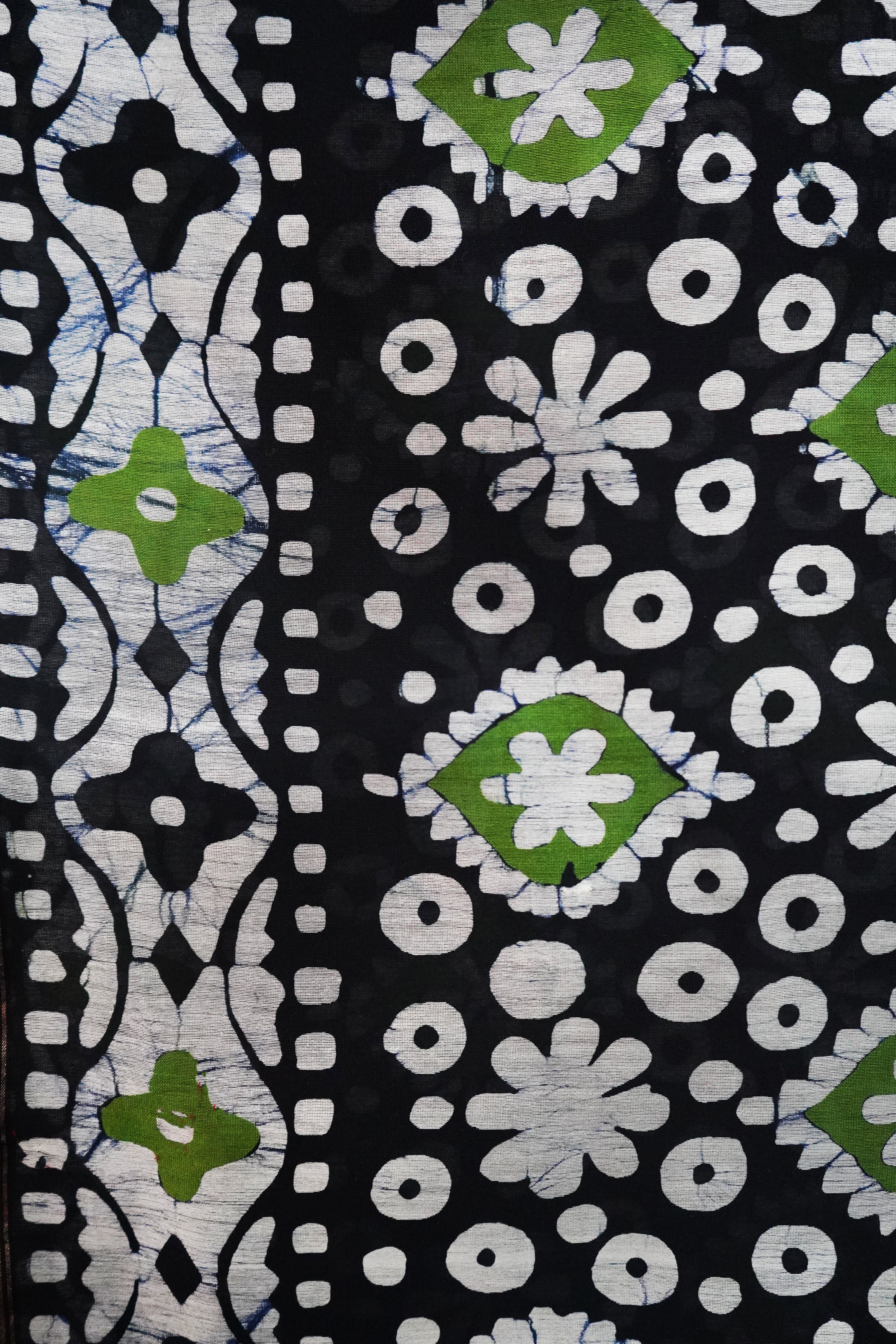 Chanderi Cotton Silk Black & Green Batik Print Saree