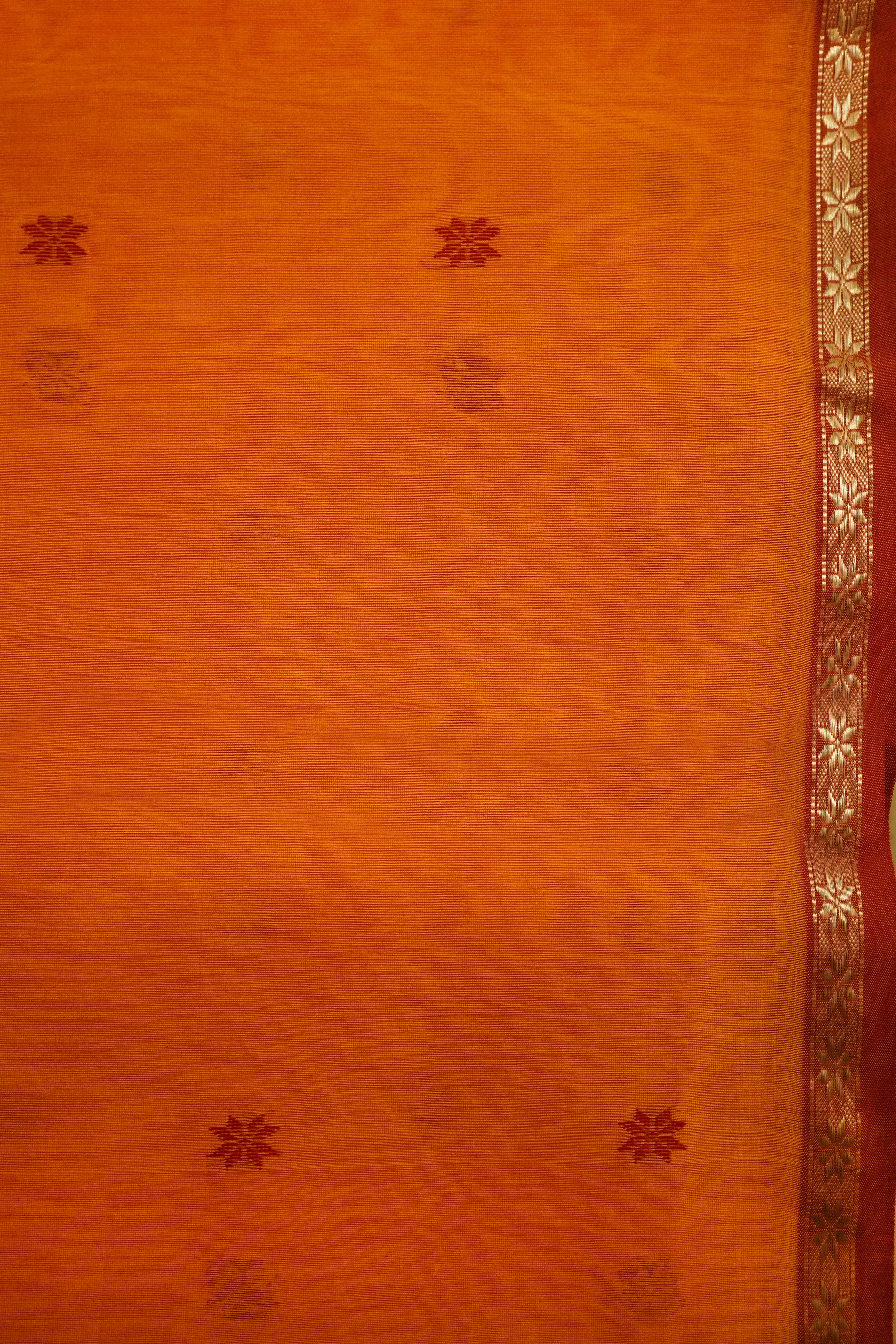 Maheshwari Cotton Silk Star Booti Saree