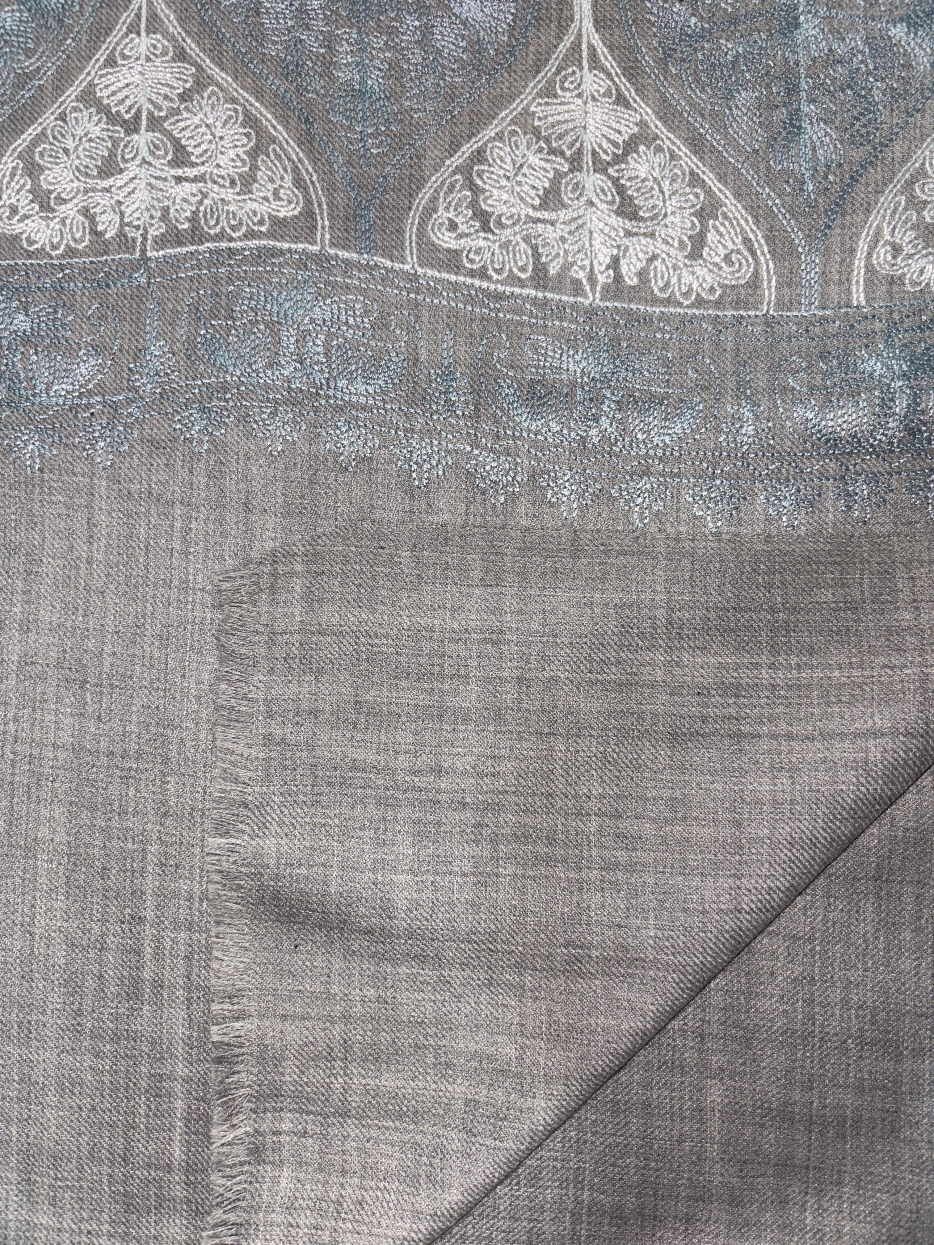 Premium Pashmina Aari Work Shawl – Greige