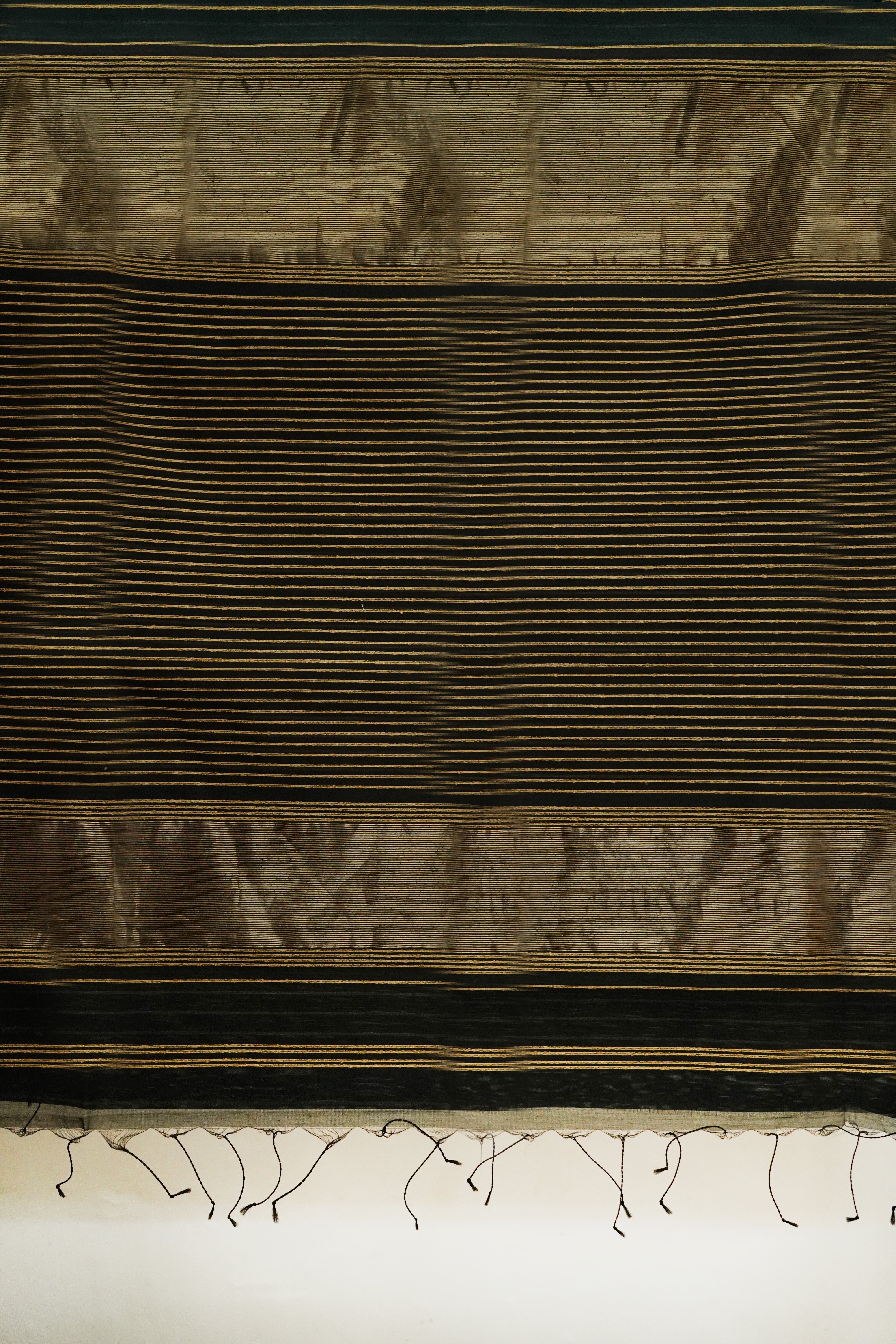 Maheshwari Silk Cotton Saree – Black Diamond Border Stripe Design