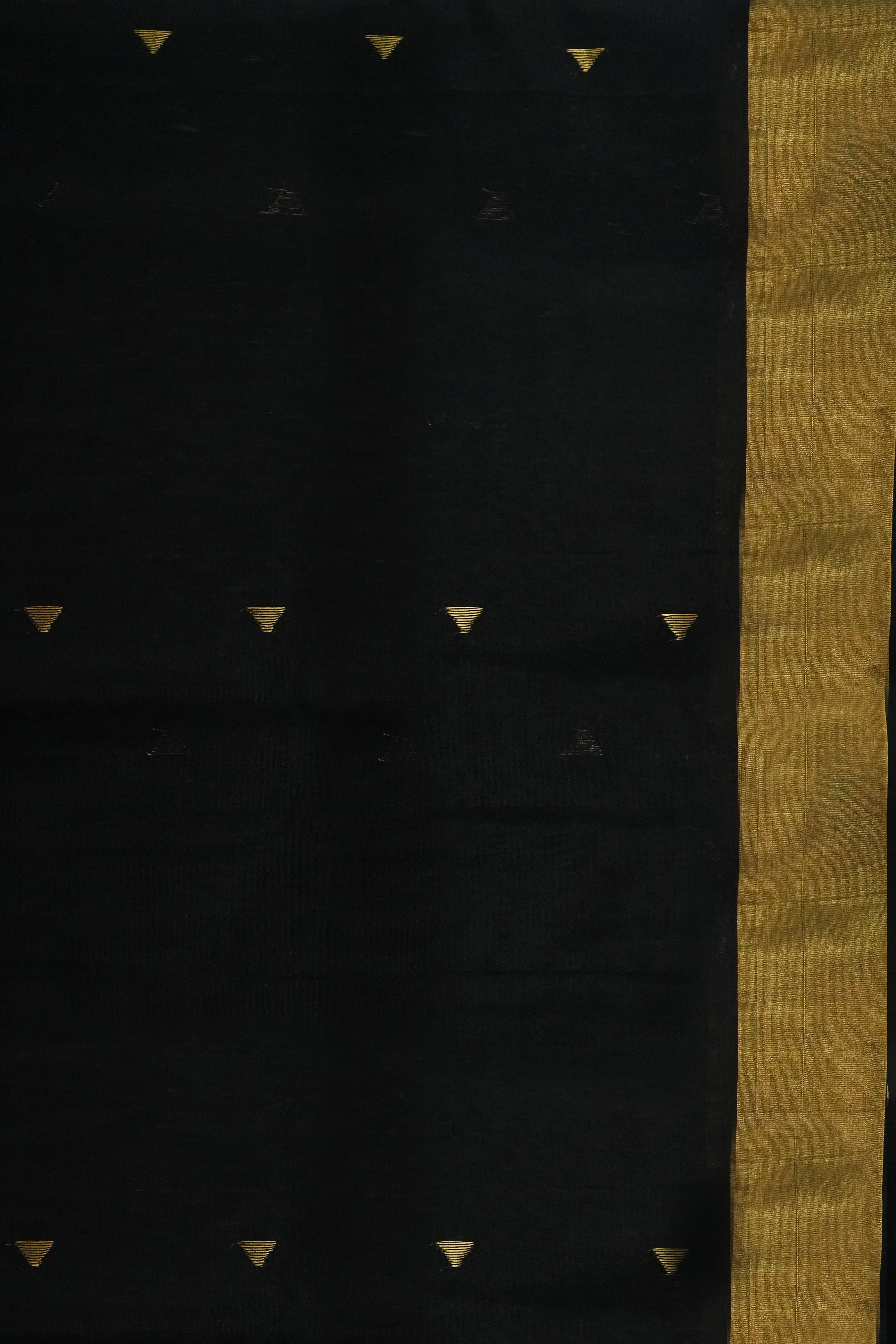 Maheshwari Silk Cotton Black Boota Jari Patta Saree