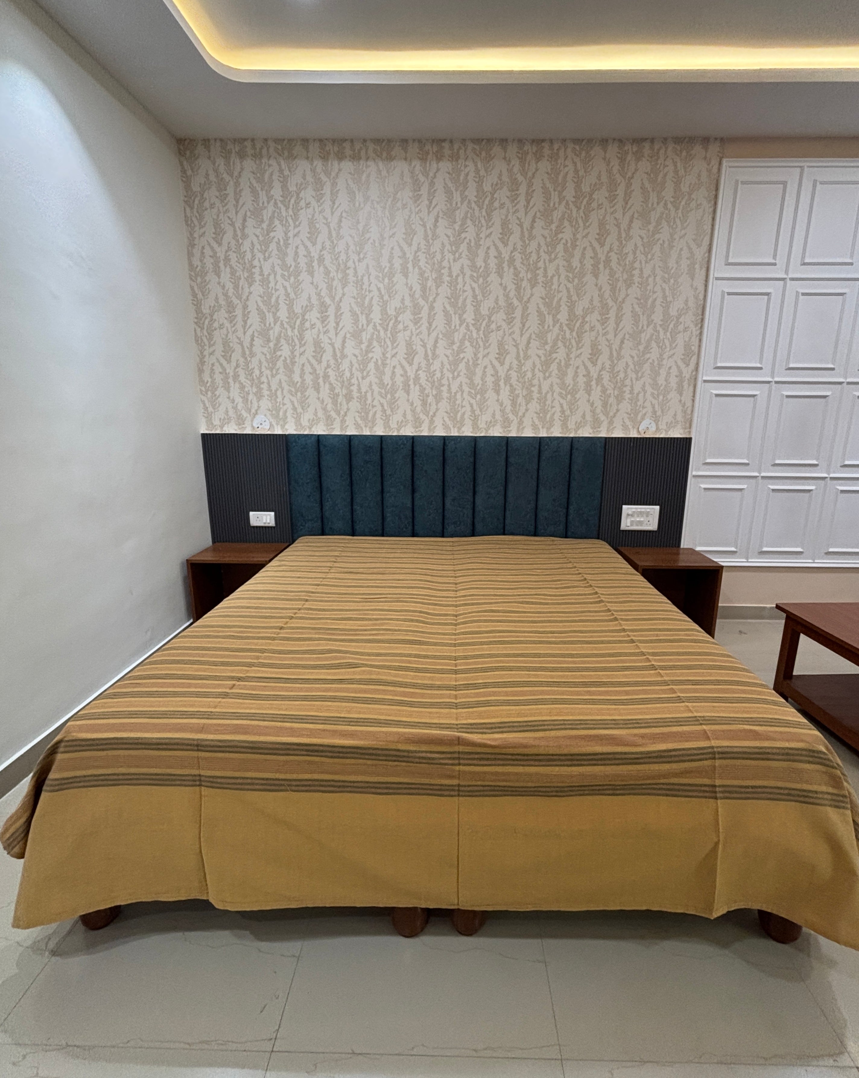 Khadi Handwoven King Size Double Bedsheet/ Bedcover