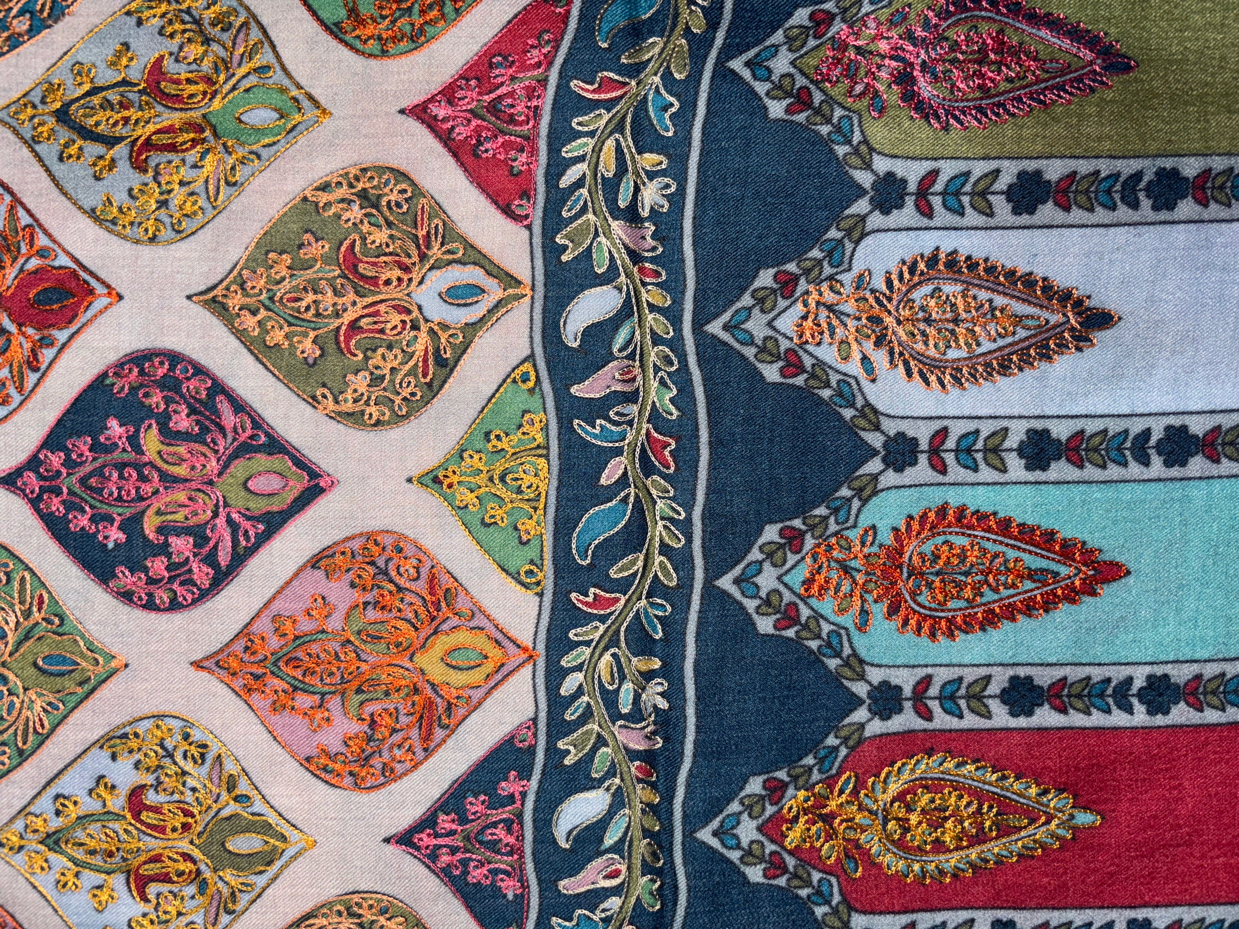 Pashmina Kalam Kari Aari Work Fine Shawl