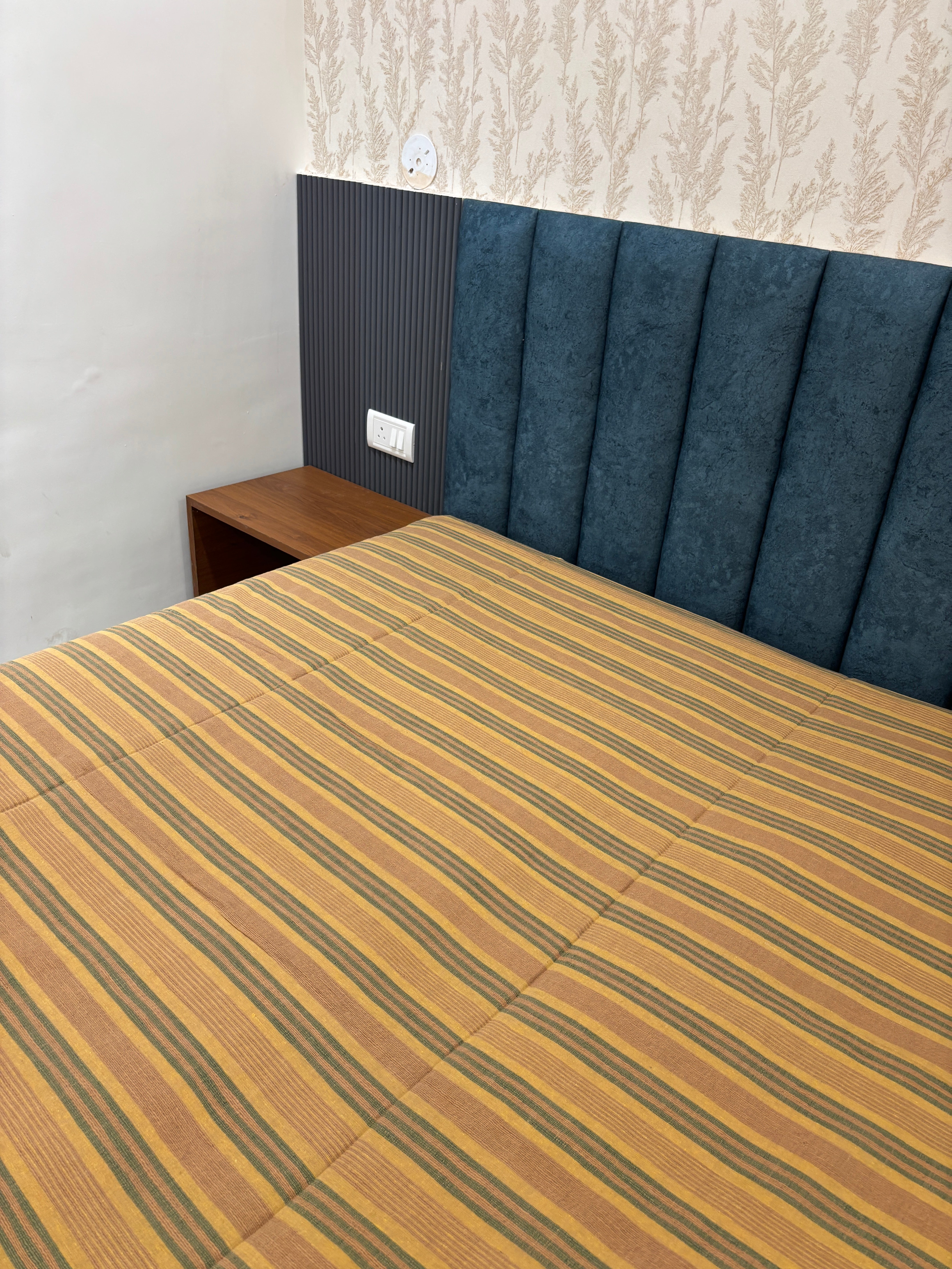 Khadi Handwoven King Size Double Bedsheet/ Bedcover